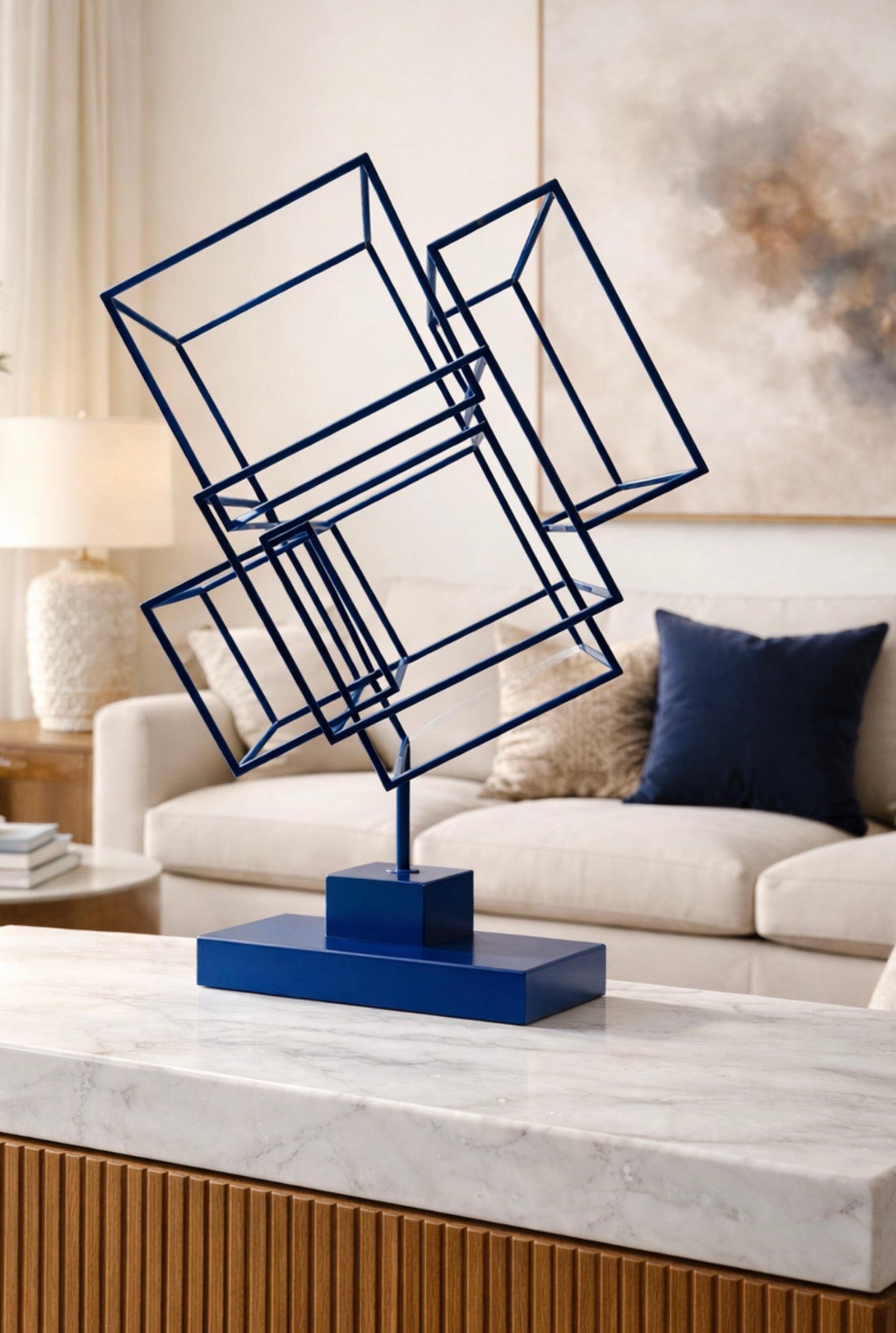 Escultura formada por cubos lacada